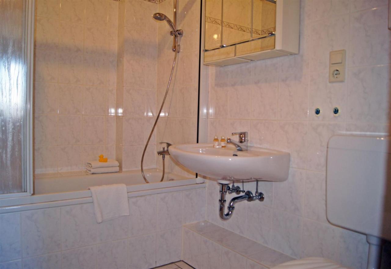 21109 Apartment